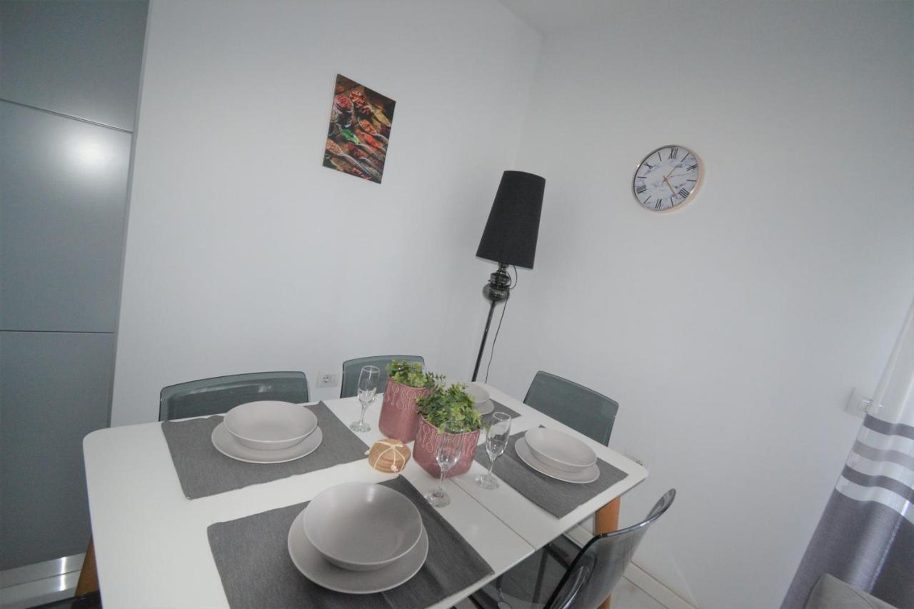 Luxury Penthouse B&E Appartement Sarandë Buitenkant foto
