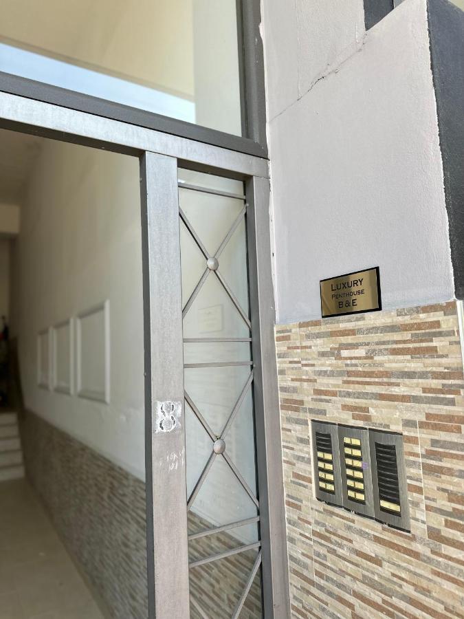 Luxury Penthouse B&E Appartement Sarandë Buitenkant foto