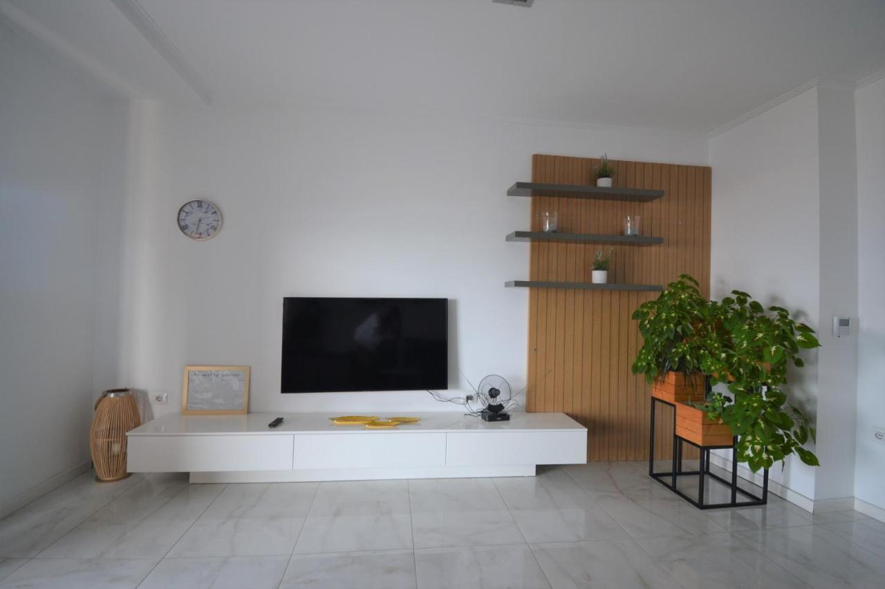 Luxury Penthouse B&E Appartement Sarandë Buitenkant foto