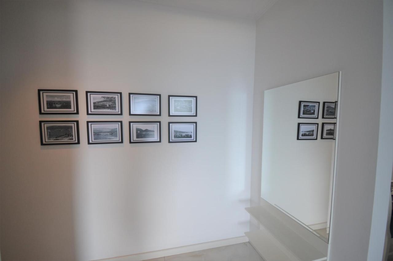Luxury Penthouse B&E Appartement Sarandë Buitenkant foto