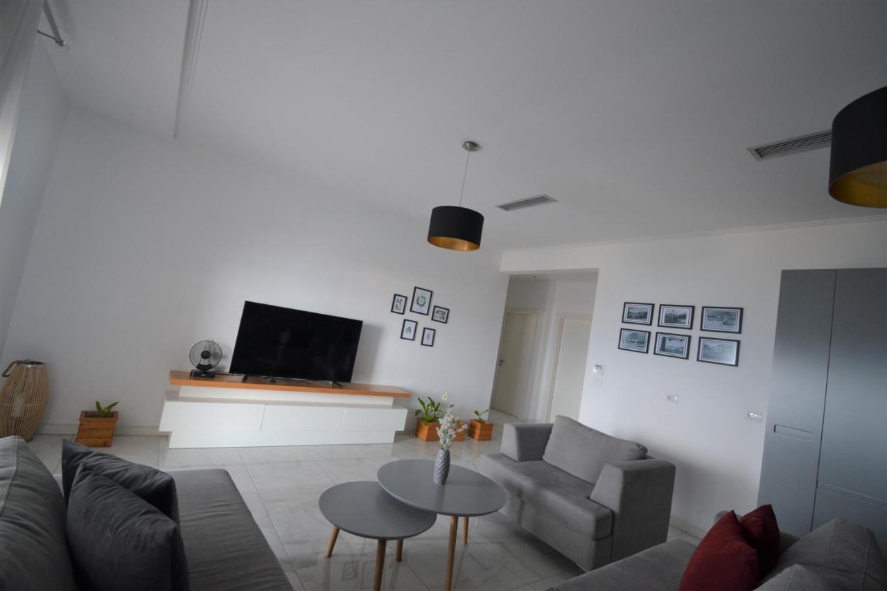 Luxury Penthouse B&E Appartement Sarandë Buitenkant foto